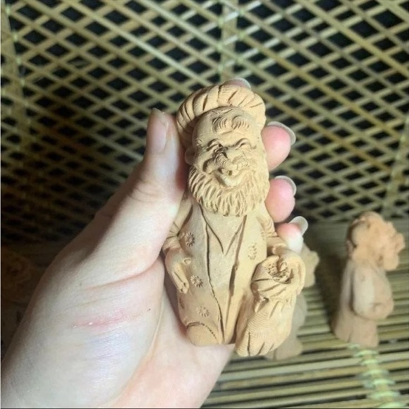 Handmade pottery men signed by artist - Picture 6 of 7